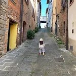 La Casa Nel Borgo 펜션 *